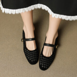 Shallow-toe Leather Shoes Mary Jane Shoes With A Single Strap