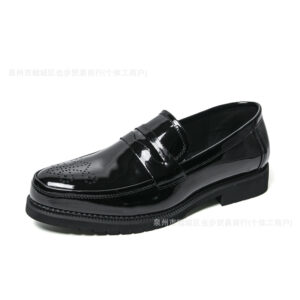 Autumn Men's Glossy Carved Leather Shoes