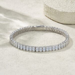 A Luxurious And Fashionable Minimalist Jewelry Bracelet Featuring Top-quality Moissanite, Made Of S925 Silver Electroplated With Platinum.