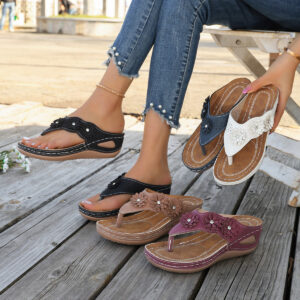 Fashionable Floral Slip-On Wedge Outdoor Sandals For Women