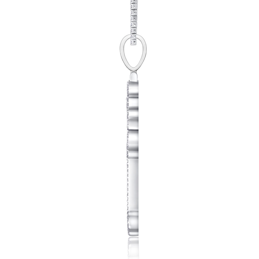 A Luxurious And Fashionable Minimalist Jewelry Pendant Necklace Featuring Top-quality Moissanite, Made Of S925 Silver Electroplated With Platinum.