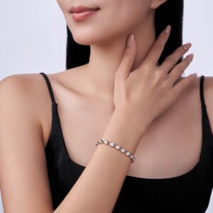 A 0.1-carat Luxurious And Fashionable Light Luxury Trend Jewelry Silver Bracelet Set With Top-quality Moissanite, Made Of S925 Silver-plated Platinum Material.