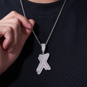 Fashion Design 26 Letters - H Set With Top Quality Morganite. Luxurious Fashion And Luxury Trend Jewelry Silver Pendant Necklace. Made Of S925 Silver Electroplated With Platinum.