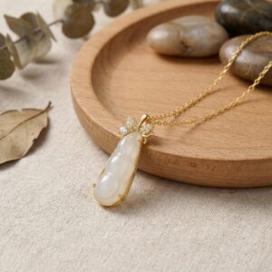 925 Sterling Silver Elegant White Gemstone Pea Pod Pendant Necklace with Brilliant Diamond Accents