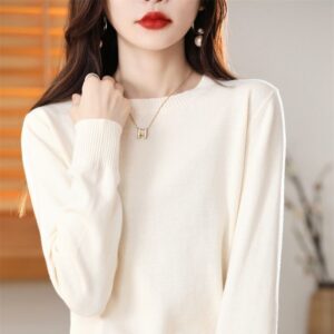 Women's Simple Crew-Neck Pullover Knit Sweater