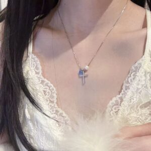 Pearl-and-zircon Clavicle Necklace Delicate And Elegant