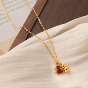 New Lucky Red Shell Gourd Womens Non-Fading Clavicle Necklace