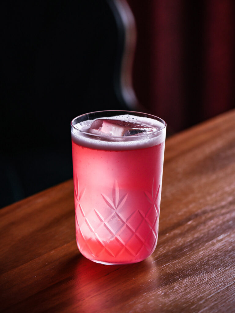Hand-carved Floral Long-drink Cocktail Glass