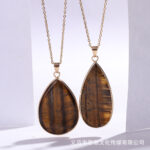 Versatile Minimalist Amethyst Clavicle Chain Distinctive Style