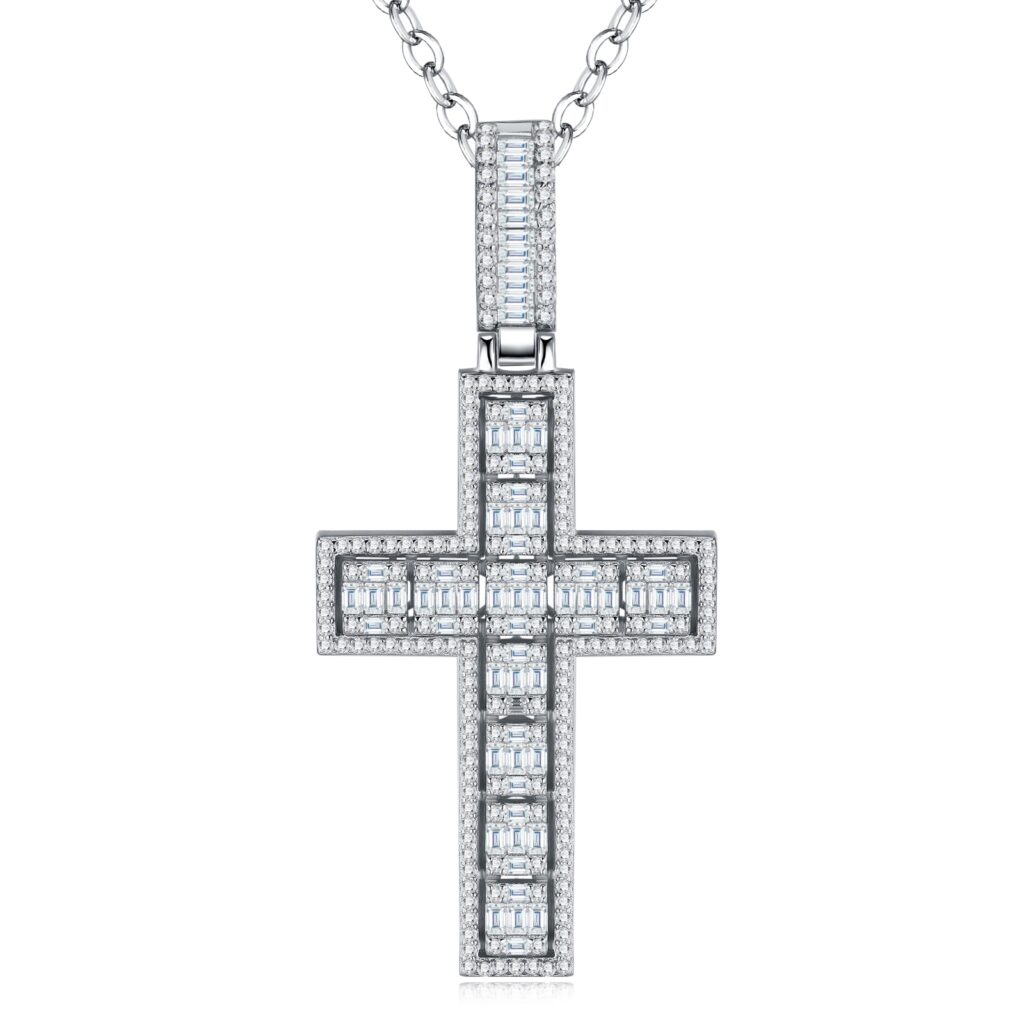 A Luxurious And Fashionable Minimalist Jewelry Pendant Necklace Set With Top-quality Moissanite, Made Of S925 Silver Electroplated With Platinum.