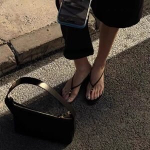 Women's Wedge Flip Flops - Vintage Red Thong Sandals with Thin Straps - Outdoor Casual Summer Footwear