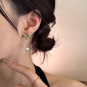 Niche Minimalist Ear Clip With A Mosquito Coil Shaped Trayno Piercing Required