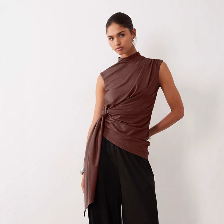 Sleek Stylish Stretchy Sleeveless Tank Top