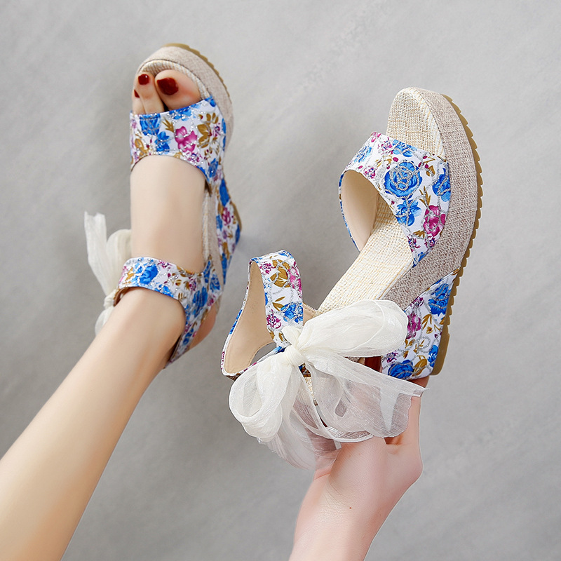 Women’s Fashion Plus-Size Printed Lace Sandals