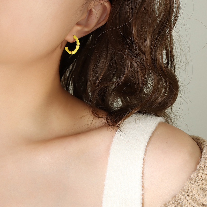 Women’s Titanium Steel C-Shaped Dripping Oil Earrings