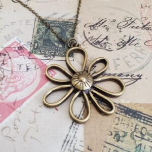 Retro Floral Alloy Pendant Womens Necklace