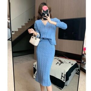 Womens Two-Piece Set Chic French-Style Knit Sweater Dress With A Herringbone Pattern