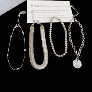 Fashionable All-Match Round Pendant Bracelet Set Of Four For Women
