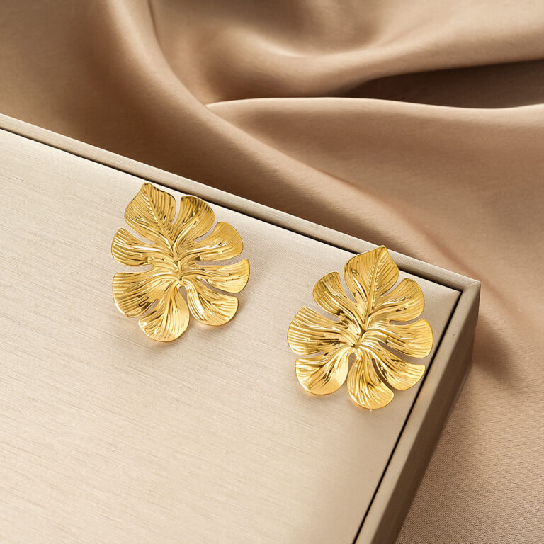 Trendy INS Petal Stainless Steel Ear Ornaments, 18K Gold Tone Rotating Leaf Titanium Steel Studs With High-End Texture