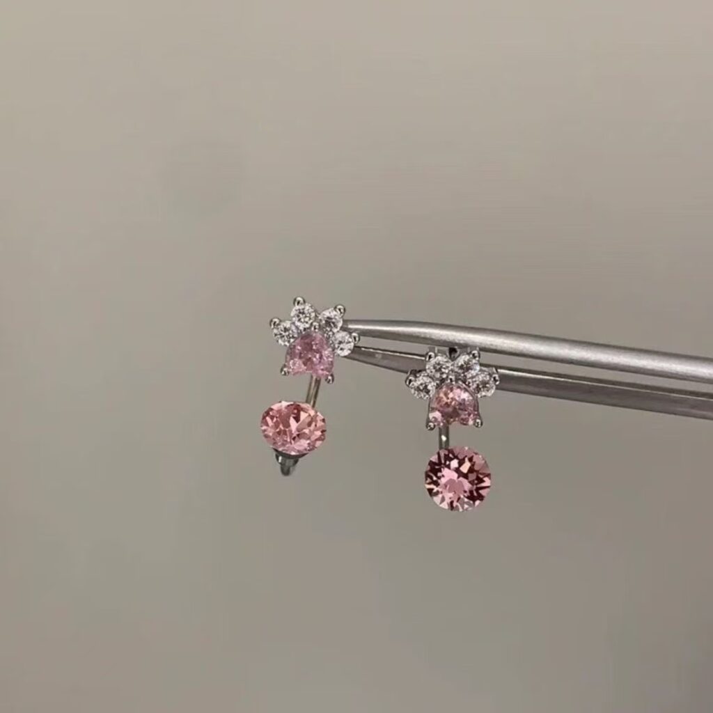 Super Sparkling Full Zircon Cat Paw Stud Earrings For Women, Sweet Cute Cat Drop Earrings Bow Helix Cartilage Studs Fashion Ear Jewelry