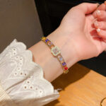 Classic Vintage European Zircon Inlaid Bracelet, French Elegant Temperament Sparkly Rhinestone Light Luxury Fashion Bangle