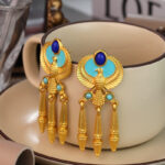 Vintage Cubic Zirconia Pendant Earrings Female Geometric Stud Earrings Retro Premium Gift