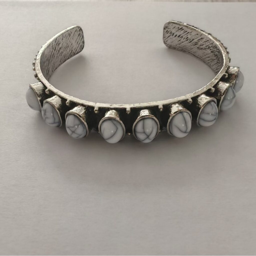 Vintage Oxidized Silver Cuff Bracelet, Linear Oval Simulated Red Vein Stone Wide Open Bangle, Boho Southwest Statement Jewelry For European Spanish Women