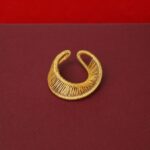 Niche Intricately Cut-out Statement Ring With A Luxurious Versatile Vibe