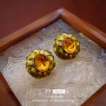 Elegant Vintage Stud Earrings - Ins Trendy Light Luxury, Niche Retro High-End Ear Jewelry, Wholesale Fashion