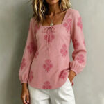 Womens Casual Long-sleeve Square-neck Top With A Standard Digital Print