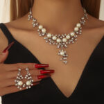 European And American Retro Palace Style Exaggerated Decoration Necklace For Women, Short And Unique Spring And Summer Accessory, Trendy Light Luxury Jewelry