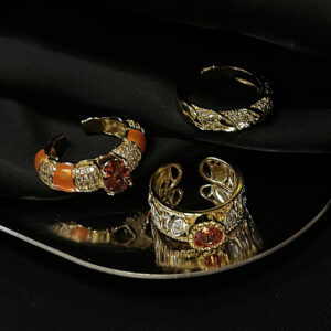 Court-style Vintage Pigeons-blood Ruby Gold Ring