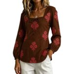 Womens Casual Long-sleeve Square-neck Top With A Standard Digital Print