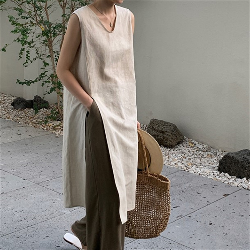 Sleeveless Minimalist V-neck Tank Dress