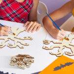 56-piece Halloween Craft Kit With Wooden Discs, Paintbrushes, And Wire Decorations