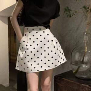 Short High-waisted Umbrella Skirt With Bud-shaped Design